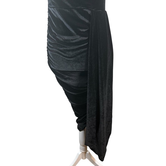 PrettyLittleThing Black Ruched Cocktail Asymmetrical Bodycon Dress | Size 4 - Picture 9 of 10